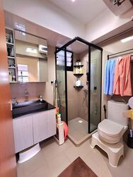 Tampines Street 61 (Tampines), Multi Generation #495576381